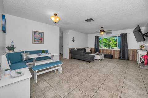 505 Whispering Oak Drive, Tarpon Springs FL - photo 13 of 98
