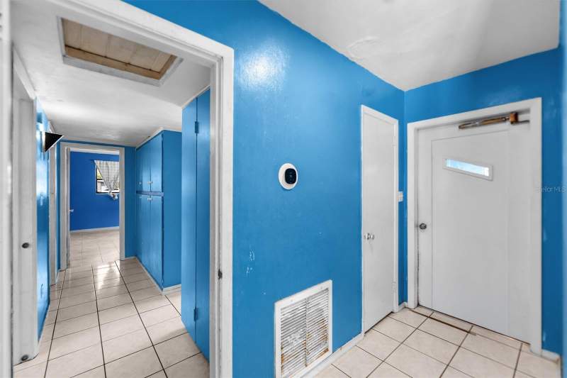 3 bedroom Single Family Residence at 6301 MACKENZIE STREET, ENGELWOOD PARK, ORLANDO — photo 4