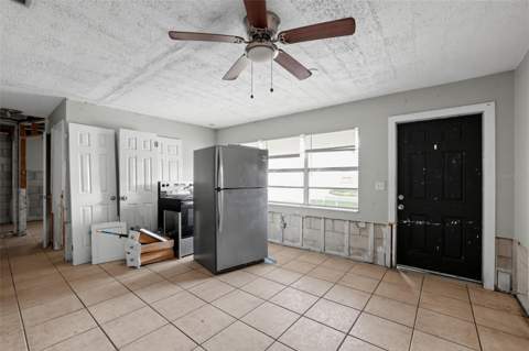 7201 Kingston Drive, Tampa FL - photo 9 of 31
