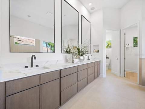 11805 Shire Wycliffe Court, Tampa FL - photo 16 of 48