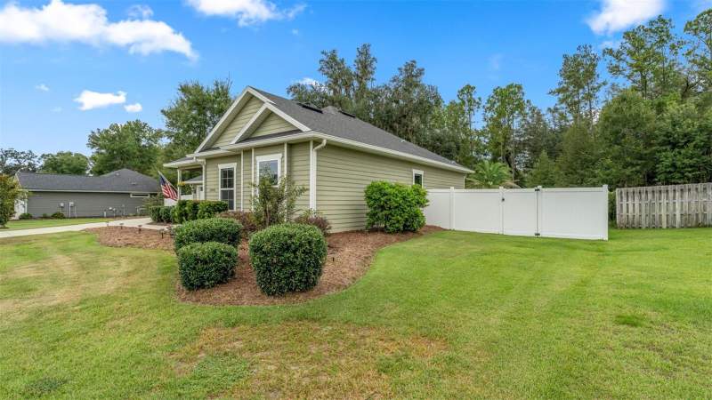 4 bedroom Single Family Residence at 19992 NW 159th Place, Peytons Preserve Pb 36 Pg 7, Alachua — photo 4