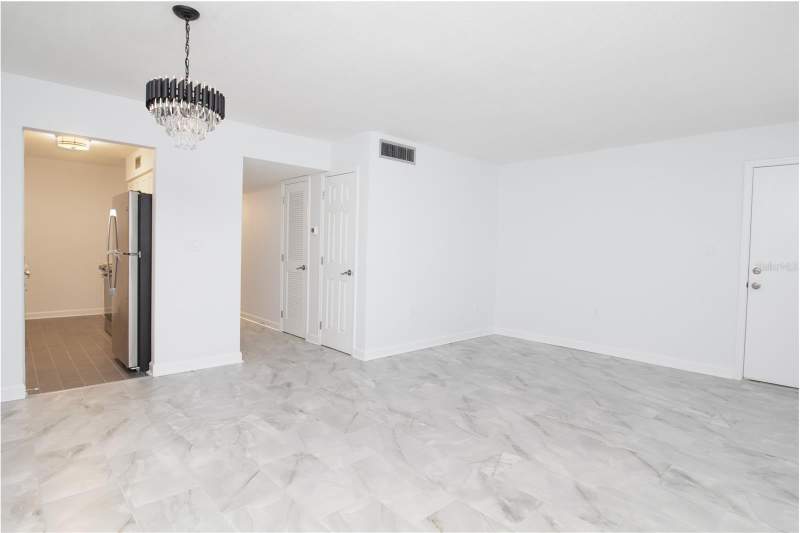 1 bedroom Condominium at 1115 Rue Des Chateaux #1A, Les Chateaux Condo, South Pasadena — photo 5
