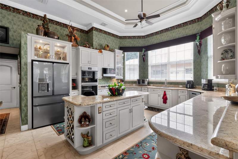 5 bedroom Single Family Residence at 7957 S Park Place, South Bay Sec 04, Orlando — photo 3