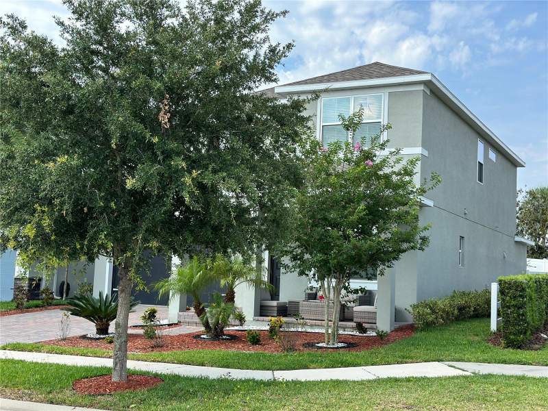 5 bedroom Single Family Residence at 2403 BISCOTTO CIRCLE, MAGNOLIA AT WESTSIDE PH 1, DAVENPORT — photo 3