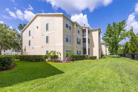 18439 Bridle Club Drive, Tampa FL - photo 24 of 26