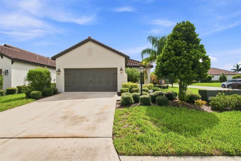 3 bedroom Single Family Residence at 3723 Azurite Way, Indigo Ph Vi Subphase 6B & 6C Rep, Bradenton — photo 2