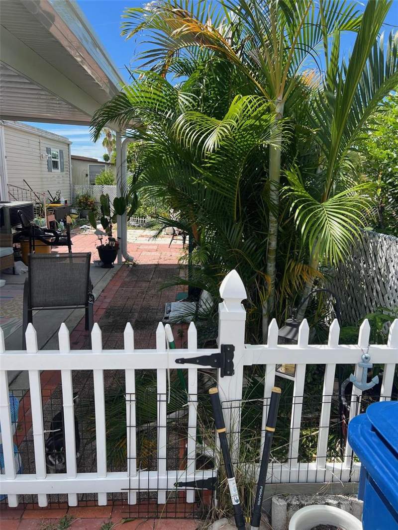 2 bedroom Mobile Home at 6580 Seminole Boulevard #204, Holiday Village Co-Op M/H Unrec, Seminole — photo 5
