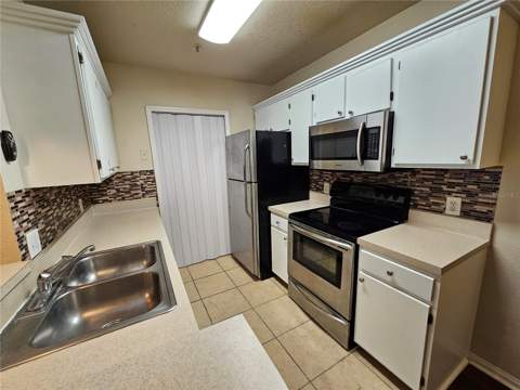 6548 Swissco Drive #628, Orlando FL - photo 19 of 44