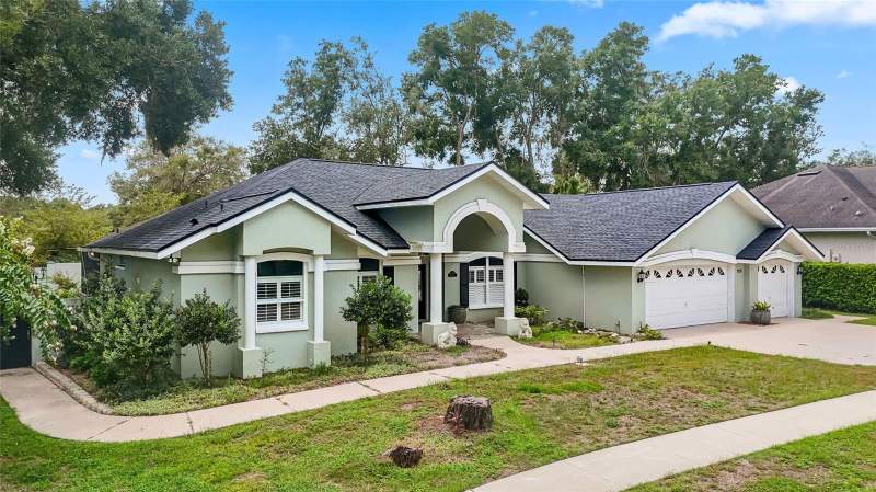 4 bedroom Single Family Residence at 7225 River Forest Lane, River Forest Reserve, Temple Terrace — photo 2