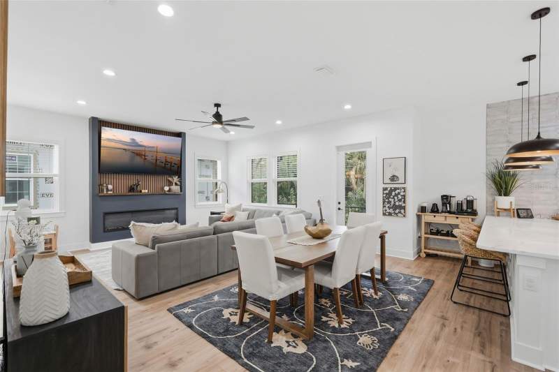 5 bedroom Single Family Residence at 1727 Maryland Avenue, Shoreacres Center, St Petersburg — photo 3