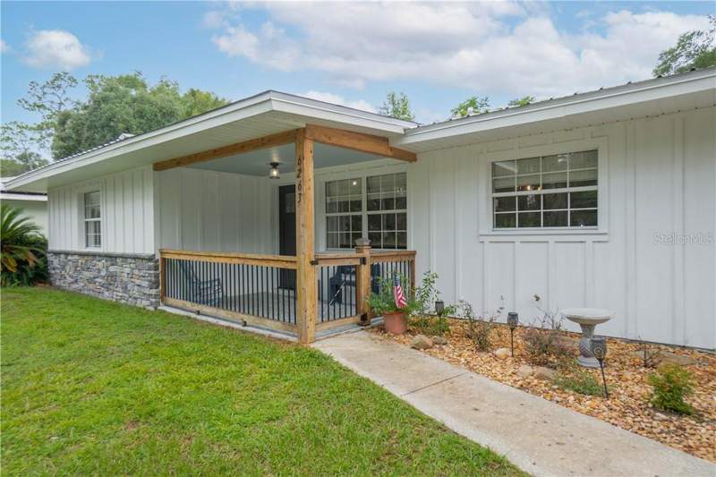 3 bedroom Single Family Residence at 6263 E King Lane, Inverness, Inverness — photo 2
