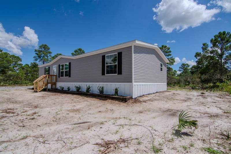 3 bedroom Manufactured Home at 192 Freedom Drive, Oakridge Estates, Frostproof — photo 3