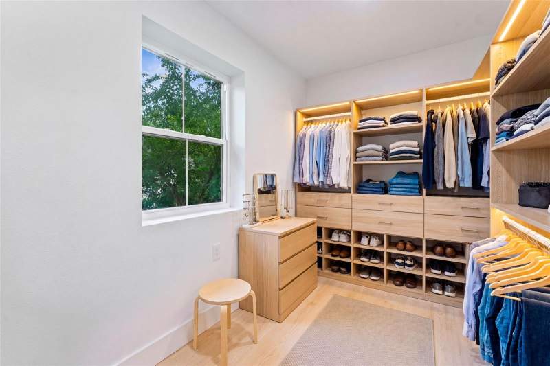 3 bedroom Single Family Residence at 802 W Coral Street, Suburb Royal, Tampa — photo 5