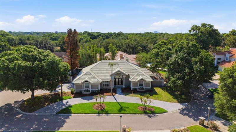 4 bedroom Single Family Residence at 8935 Jonathan Manor Drive, South Bay Villas, Orlando — photo 2