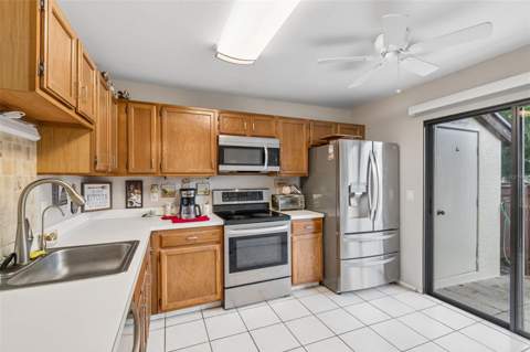 2903 Fig Court, Palm Harbor FL - photo 11 of 53