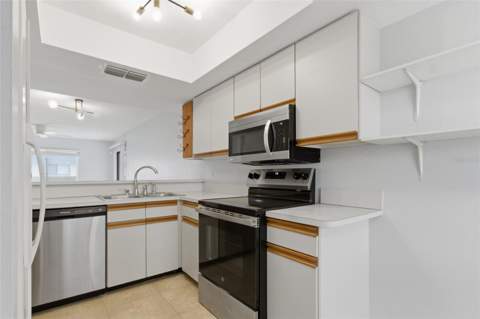 2701 Countryside Boulevard #102, Clearwater FL - photo 20 of 52
