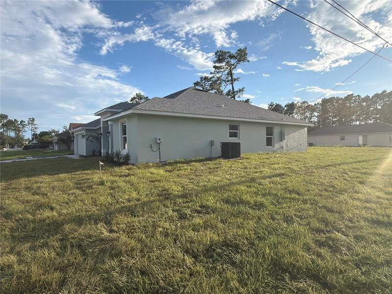 4 bedroom Single Family Residence at 52 Hemlock Trail, Silver Springs Shores Unit 7, Ocala — photo 3