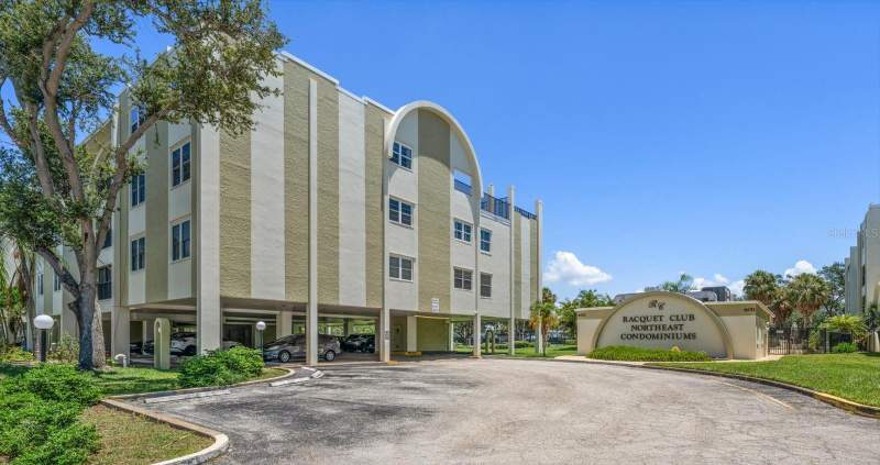 1 bedroom Condominium at 4681 1st Street #308, Racquet Club Northeast Condo The, St Petersburg — photo 3