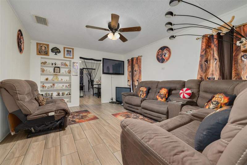 3 bedroom Single Family Residence at 1835 47th Street, Back Bay Manor, St Petersburg — photo 5