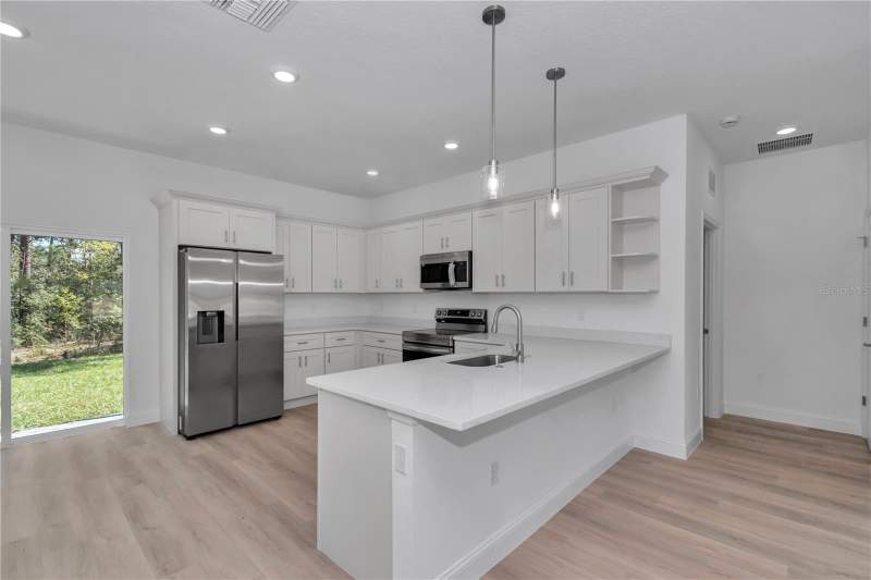 3 bedroom Single Family Residence at 9219 N Akola Way, Citrus Spgs Unit 01, Citrus Springs — photo 2