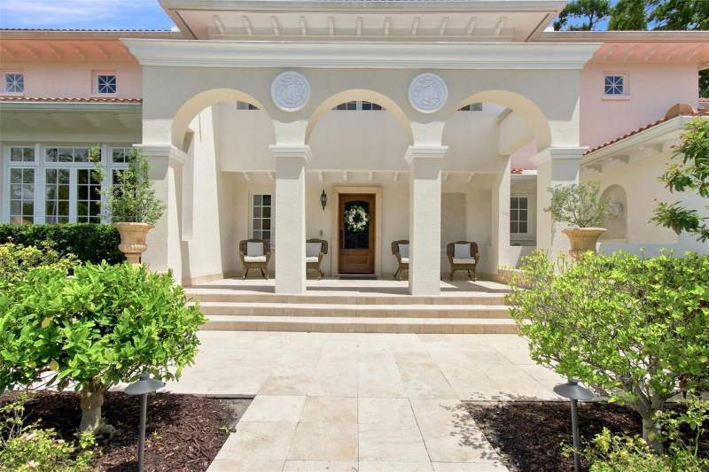 5 bedroom Single Family Residence at 4537 W Swann Avenue, Beach Park, Tampa — photo 3