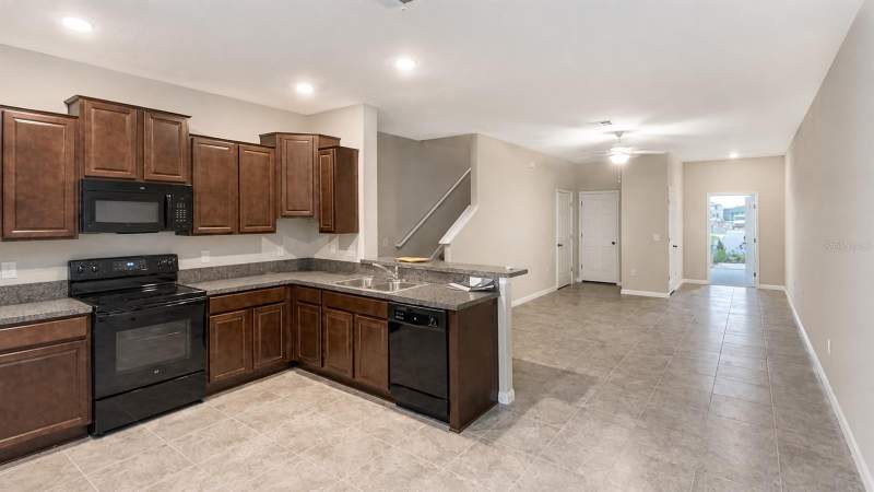 3 bedroom Townhouse at 3836 Cat Mint Street, Touchstone Ph 2, Tampa — photo 2