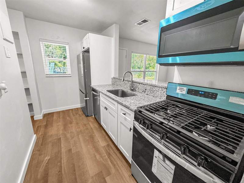 4 bedroom Single Family Residence at 2532 NE 13th Avenue, Cedar Grove, Gainesville — photo 5
