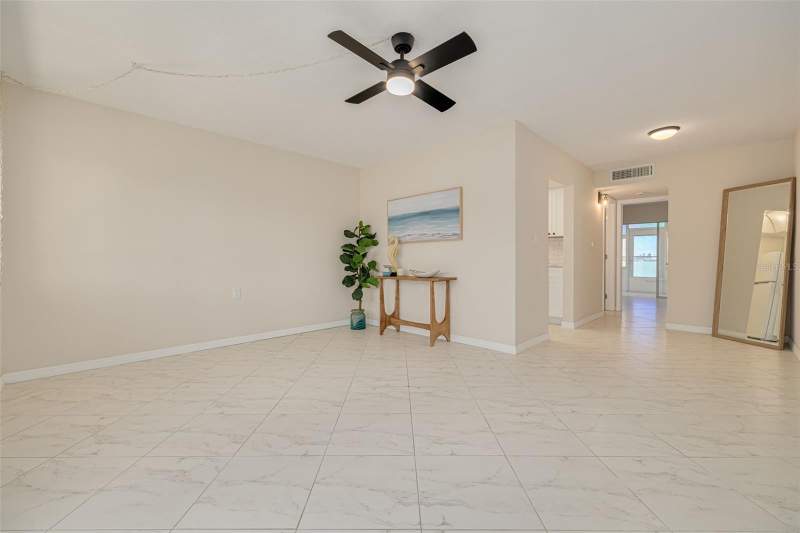 1 bedroom Condominium at 250 126th Avenue #104, Capri Isle Garden, Treasure Island — photo 5