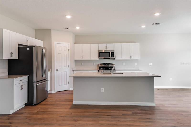 5 bedroom Single Family Residence at 33601 Noble Creek Place, Pasadena Woods, Dade City — photo 3