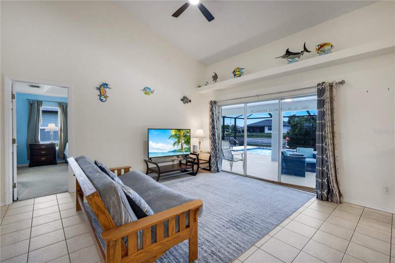 3 bedroom Single Family Residence at 1431 NW 3rd Place, Cape Coral, Cape Coral — photo 5