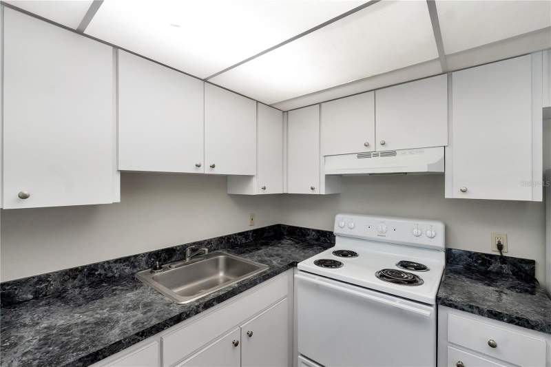 2 bedroom Condominium at 201 Kings Boulevard #5, Andover A Condo, Sun City Center — photo 4