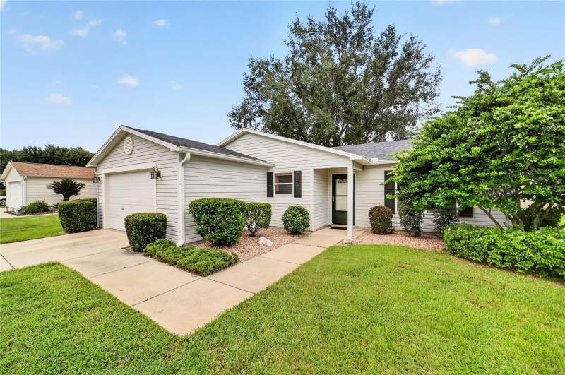 2 bedroom Single Family Residence at 17361 SE 76th Flintlock Terrace, The Villages, The Villages — photo 3