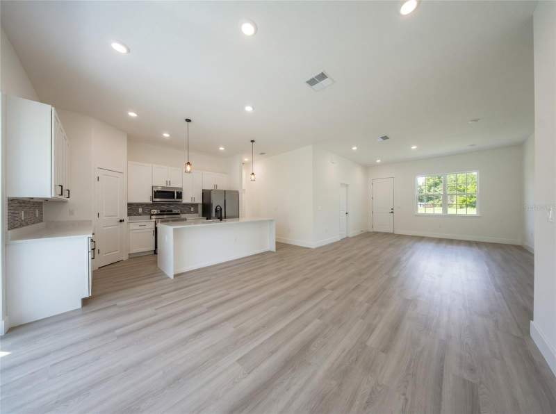 4 bedroom Single Family Residence at 14144 SW 48th Court, Marion Oaks Unit 01, Ocala — photo 4