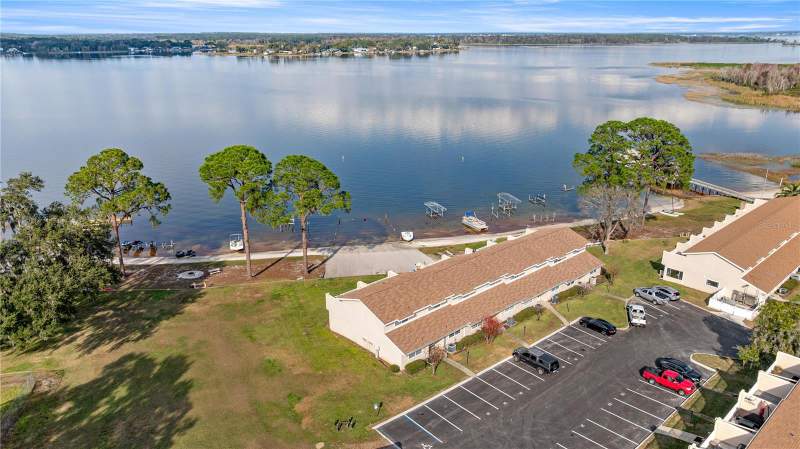 2 bedroom Condominium at 11001 SE Sunset Harbor Road #B14, Loch Harbour Condo Village Inc, Summerfield — photo 2
