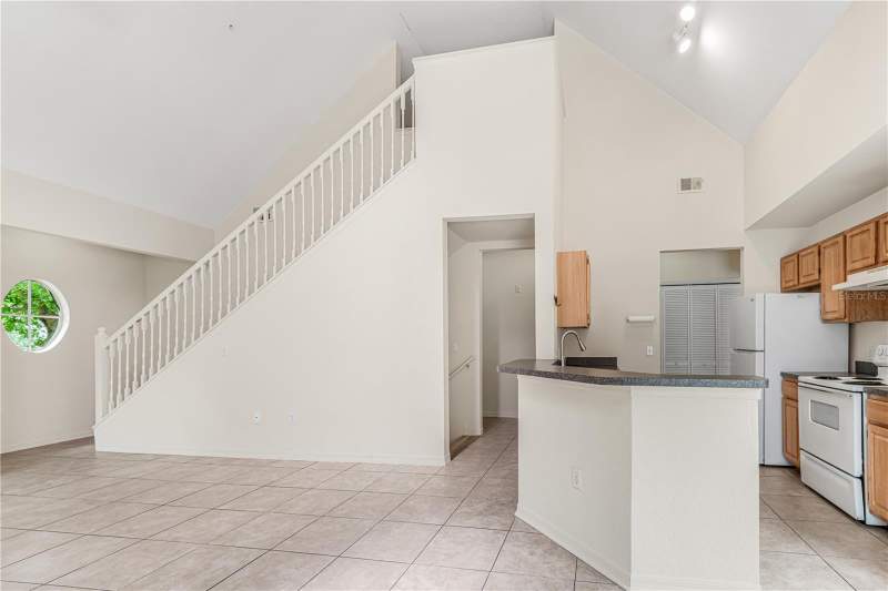 2 bedroom Condominium at 6025 Westgate Drive #2527, Fountains/Metro West, Orlando — photo 4
