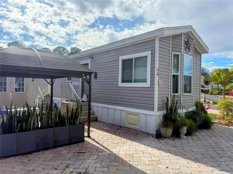 2 bedroom Modular Home at 16540 Sunshine Avenue, Elite Resorts At Citrus Valley Condo Unit 19, Clermont — photo 2