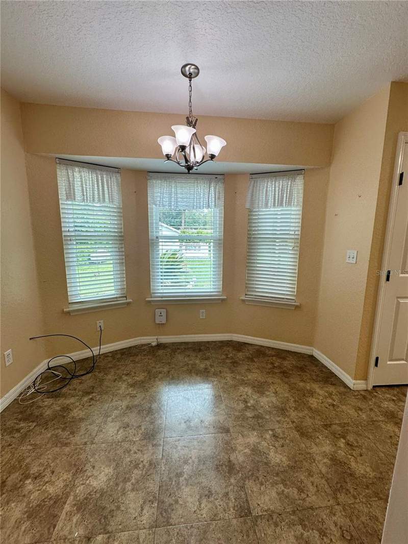 3 bedroom Single Family Residence at 2392 SE 175th Terrace Road, Silver Spgs Woods, Silver Springs — photo 5