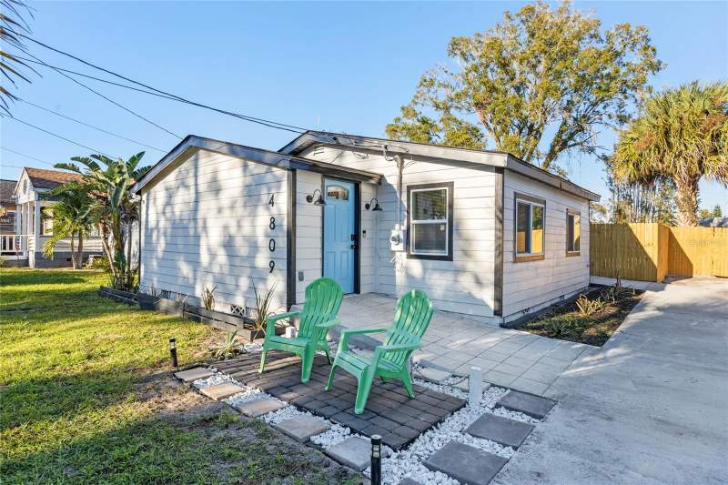 4809 THORPE AVENUE home for sale in Fairview Shores