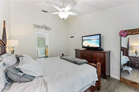 9758 Fox Hollow Road, Tampa FL - photo 18 of 56