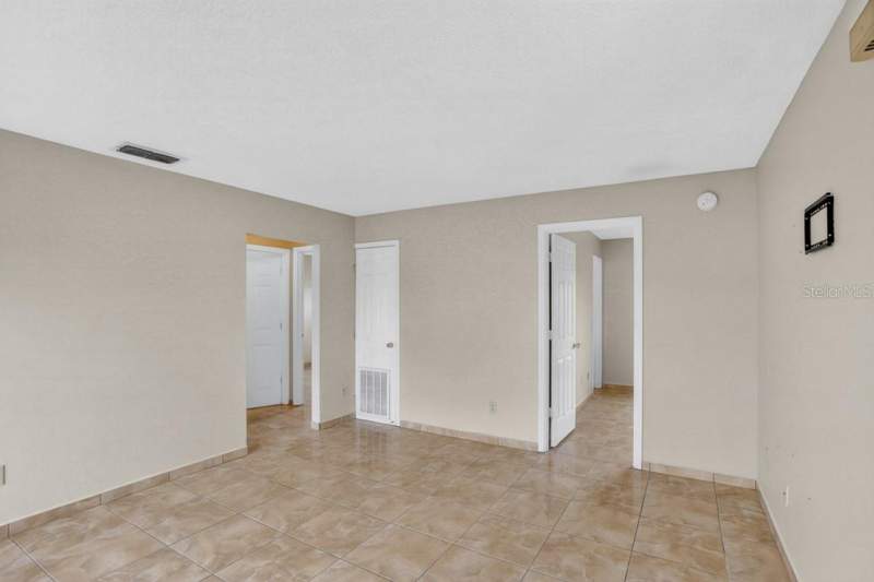 3 bedroom Single Family Residence at 145 DORCHESTER COURT, POINCIANA VILLAGE 02 NEIGHBORHOOD 01, KISSIMMEE — photo 4
