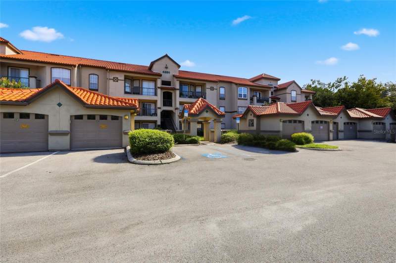 2 bedroom Condominium at 4201 Woodstorks Walk Way #3210, Lakeview At Calusa Trace, Lutz — photo 3