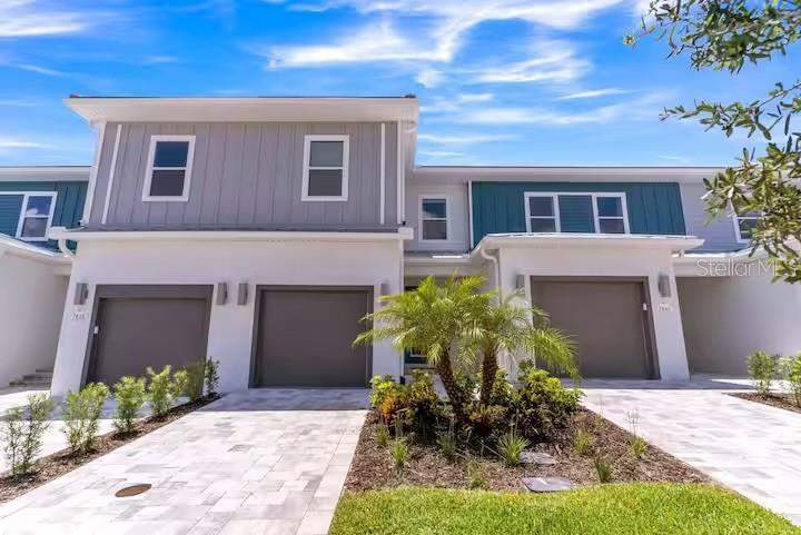 7842 SPECTRUM DRIVE home for sale in Spectrum At Reunion
