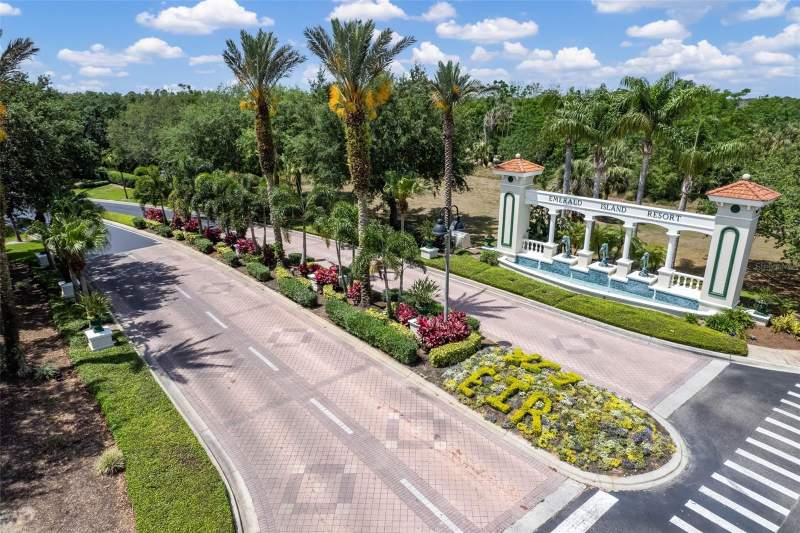 3 bedroom Townhouse at 8452 Crystal Cove Loop, Emerald Island Resort Ph 2, Kissimmee — photo 4