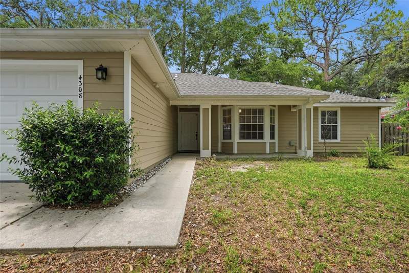 3 bedroom Single Family Residence at 4308 NW 35th Terrace, Capri Cluster Ph 4, Gainesville — photo 3