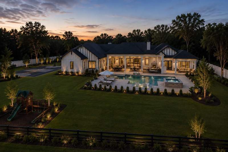 4 bedroom Single Family Residence at 10623 Lithia Estates Drive, Lithia Estates, Lithia — photo 2