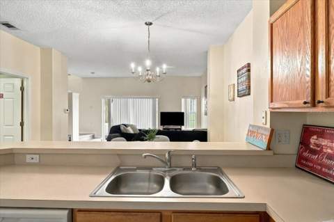 8504 Crystal Cove Loop, Kissimmee FL - photo 11 of 33