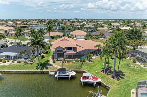 524 La Caruna Court, Punta Gorda FL - photo 6 of 6