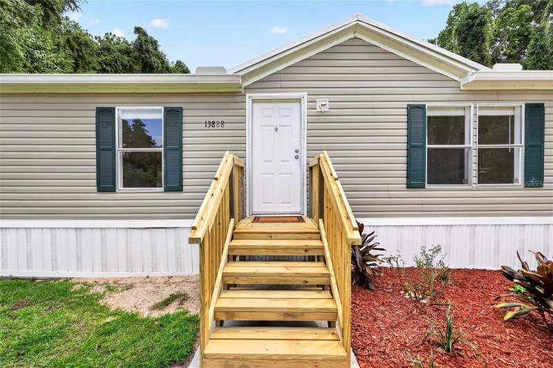 5 bedroom Manufactured Home at 13888 SW 5th Place, Rainbow Park Un 08, Ocala — photo 5