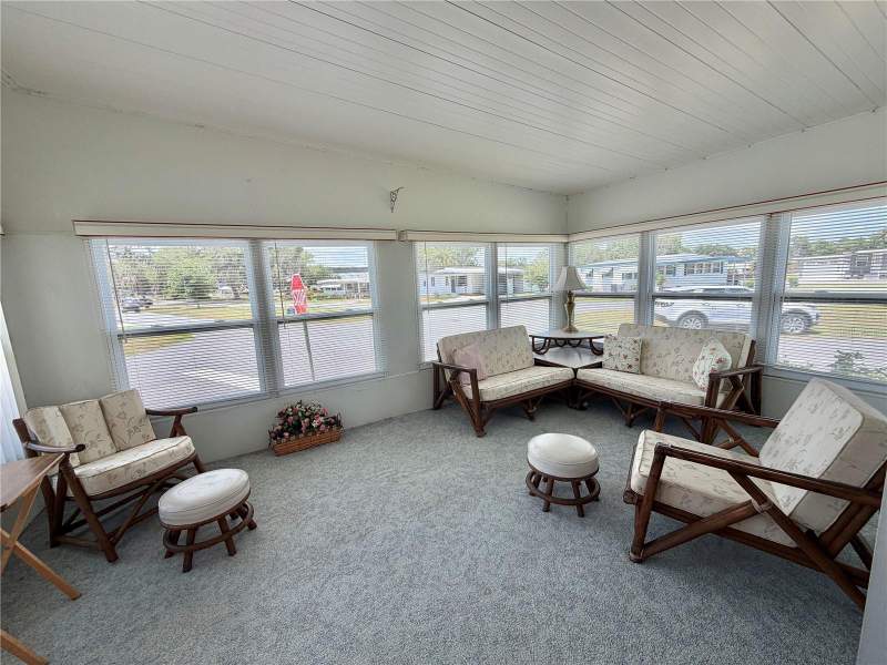 2 bedroom Mobile Home at 223 Hawthorne Boulevard, Hawthorne Residents Cooperativ, Leesburg — photo 3