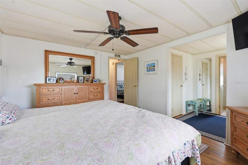 2 bedroom Manufactured Home at 2049 Manoa Drive, Lake Conley Mhp, Holiday — photo 3